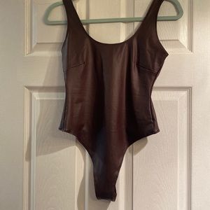 New with tags skims bodysuit color cocoa